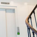 Debambu Suites